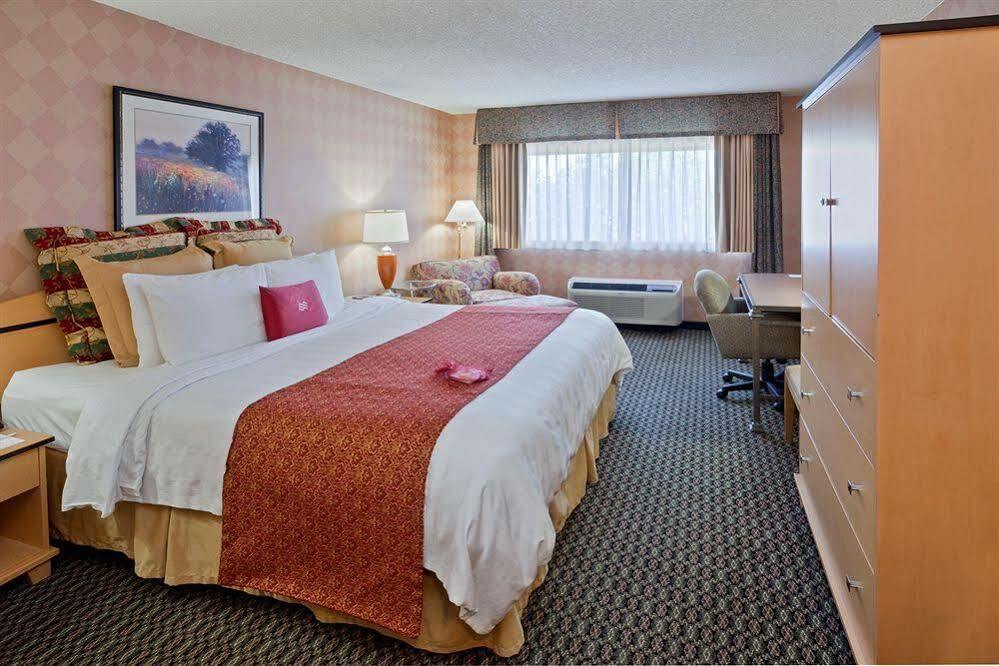 Crowne Plaza Silicon Valley North - Union City By Ihg Екстер'єр фото